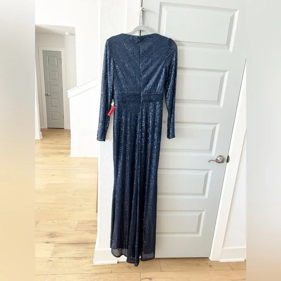 NWT Mac Duggal Ieena Long Sleeve Sequin Gown Midnight Blue 26490 - Picture 3 of 8